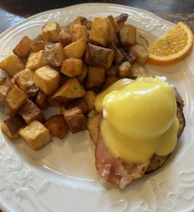 Brunch: Eggs Benny